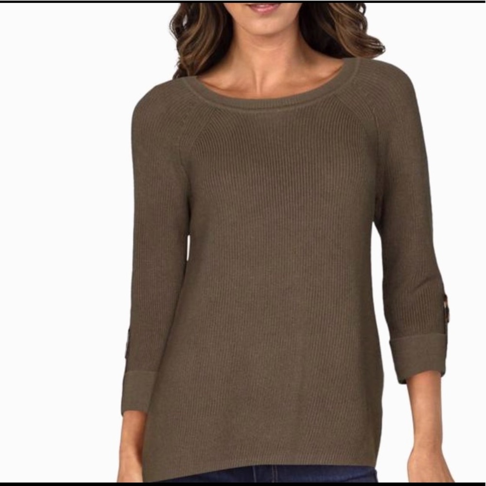 Green half sleeve Calvin Klein Sweater size medium